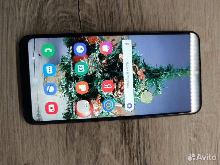Samsung Galaxy A10, 2/32 ГБ