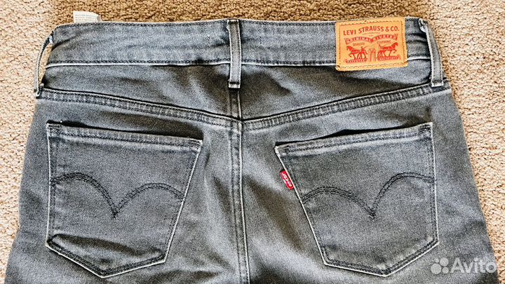 Джинсы фирменные женские Levis