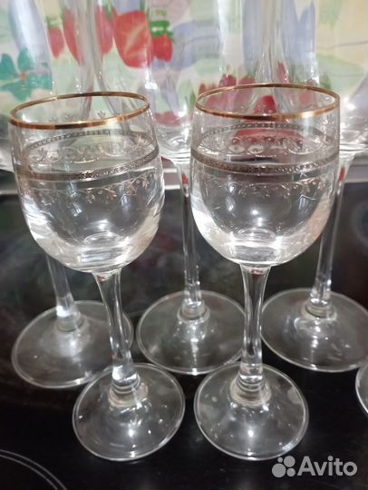 Бокалы и рюмочки хрусталь