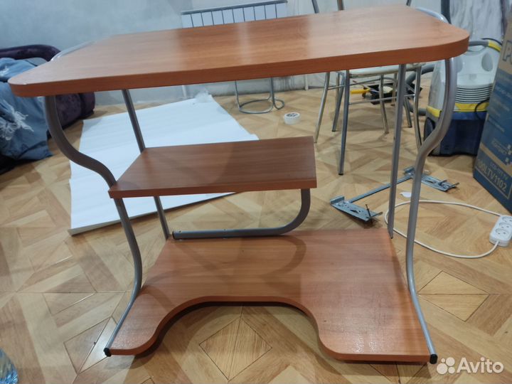 Компьютерный столик бу