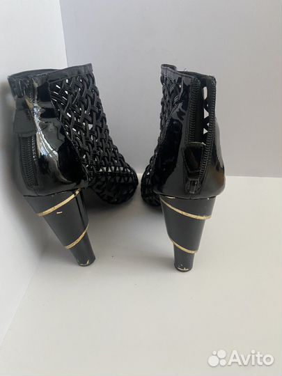 Черные босоножки ботильоны Chanel кожаные р42