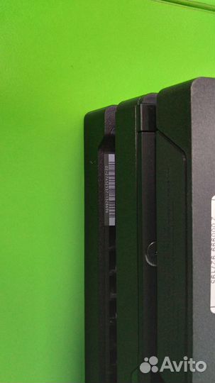 PlayStation 4 Pro 1TB (CUH-7108B) + игра