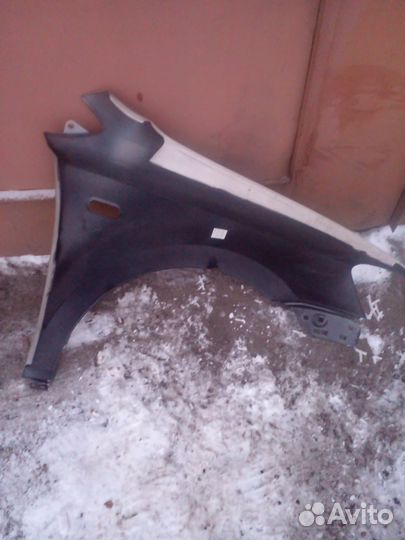 Левое крыло