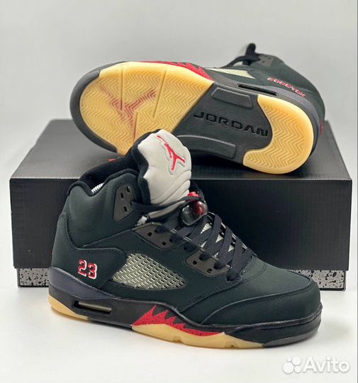 Nike Air Jordan 5 Retro Off Noir Gore-Tex