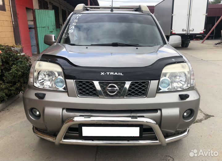 Защита переднего бампера Nissan X-Trail со скобой