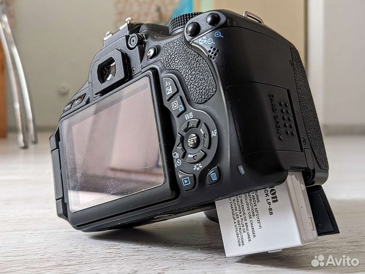 Фотоаппарат canon 600d