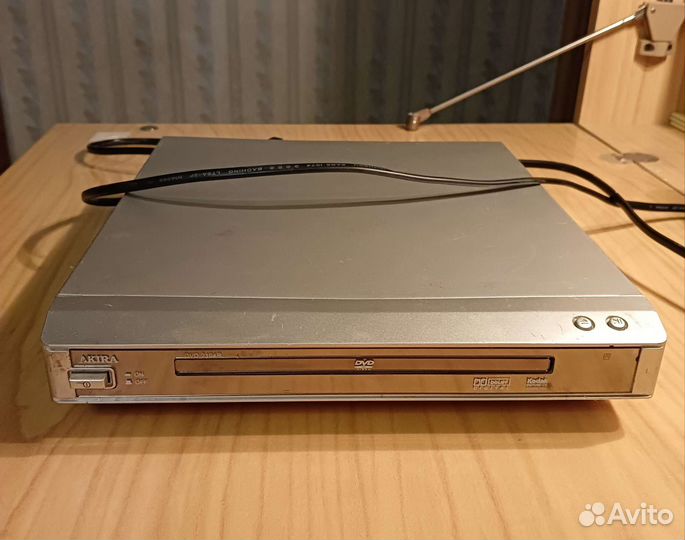 DVD плеер akira