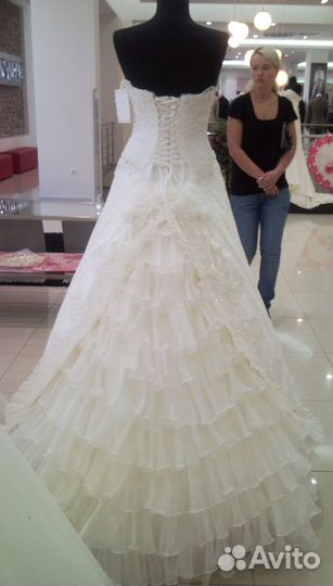 Свадебное платье