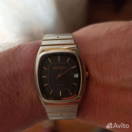 Часы sekonda