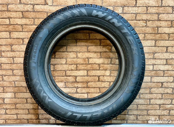 Pirelli Winter Carving Edge 195/60 R15