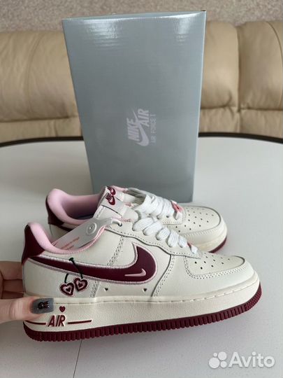 Кроссовки Nike Air Force 1 'Valentine's Day (вишен