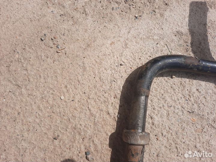 Продам стабилизатор на Тайота авенсис 2008