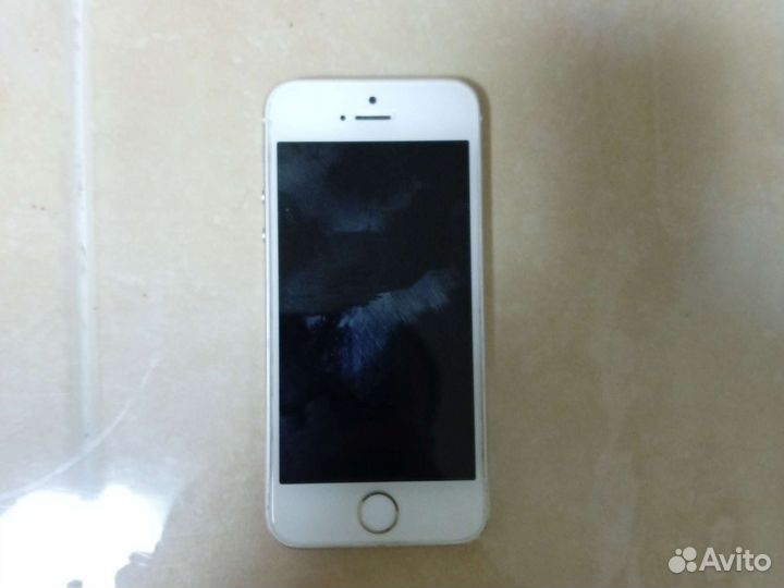Продам iPhone 5s 32 gb состояние отличное