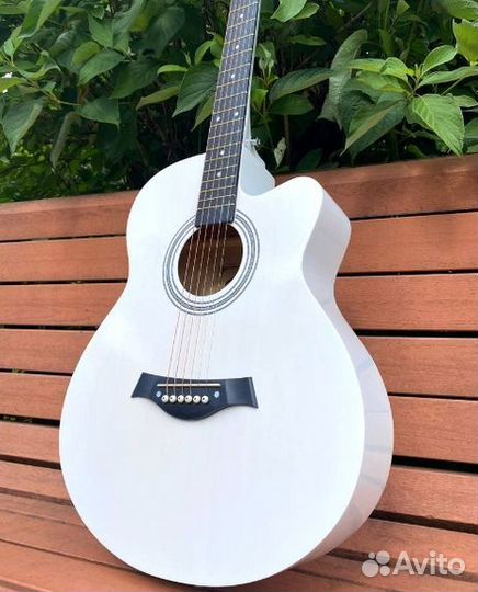 Гитара акустика