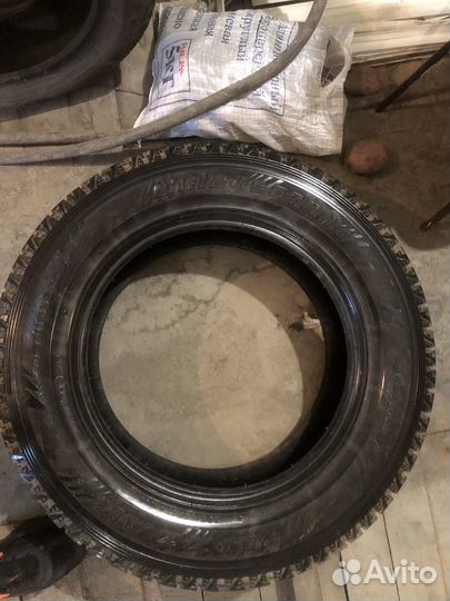 Bridgestone Blizzak DM-Z3 235/65 R17C