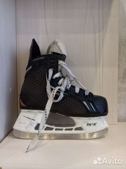 Хоккейные коньки