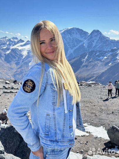 Администратор, помощник, секретарь, хостес