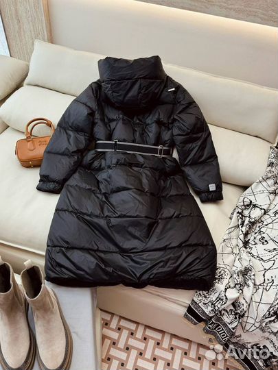 Пуховик Max Mara В наличии Размер M