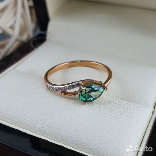 Кольцо из красного золота с алпанитом и фианитами