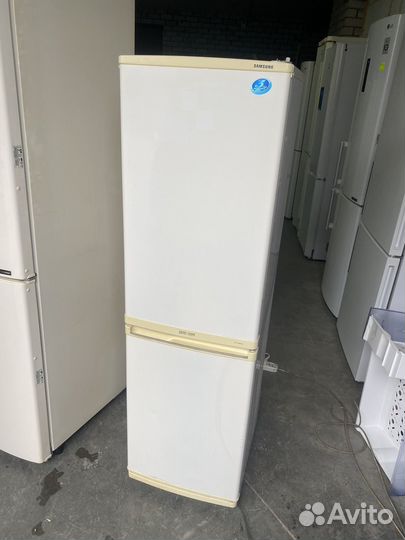 Холодильник Samsung Узкий 2.камеры