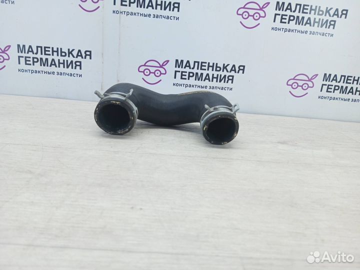 Патрубок охлаждения Mercedes-Benz C W205