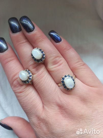 Серебряные серьги и кольцо с лунным камнем