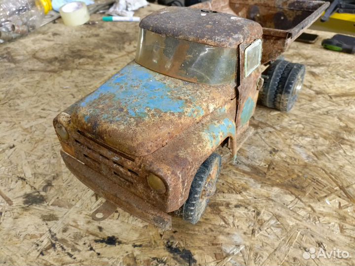 Игрушка машинка СССР ЗИЛ 1:12 под реставрацию