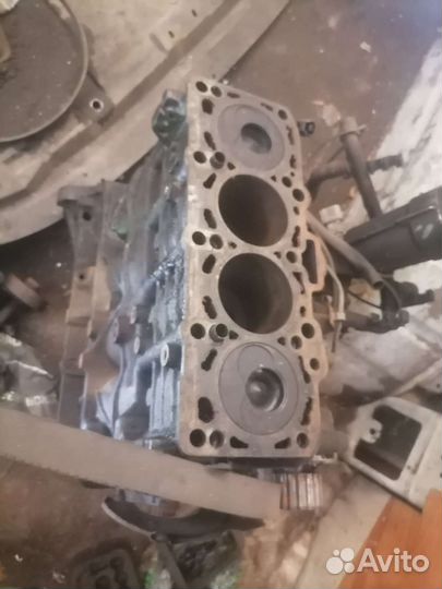 Низ двигателя ATJ