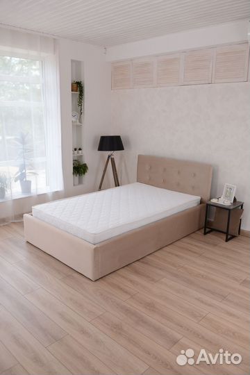 Кровать с матрасом 120х200