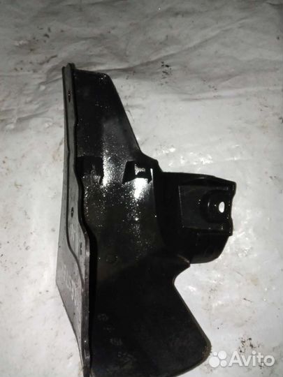 Subaru Forester 4 заглушка порога правая