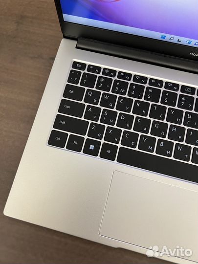 Мощный Ультрабук Huawei i5 11-gen IPS SSD
