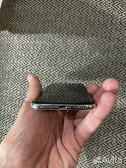 iPhone X, 256 ГБ