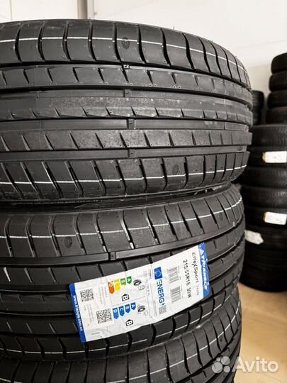 Triangle EffeXSport TH202 215/55 R18