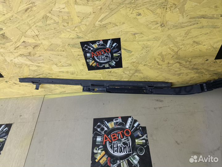 Поводок стеклоочистителя BMW e39 M57 левый