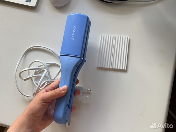 Плойка выпрямитель с дополнительной насадкой гофре