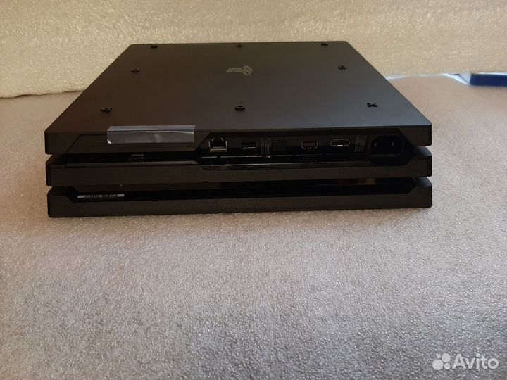 Sony playstation 4 PS4 pro 1tb