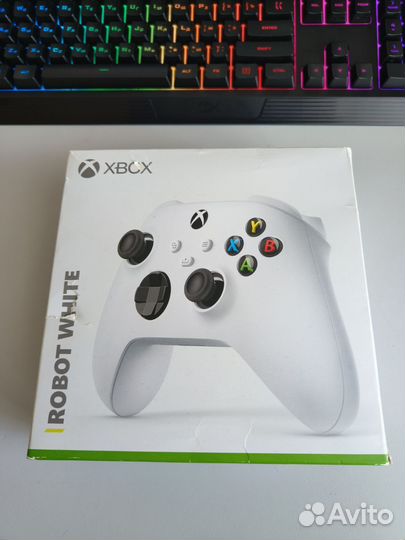 Геймпад Xbox Series s