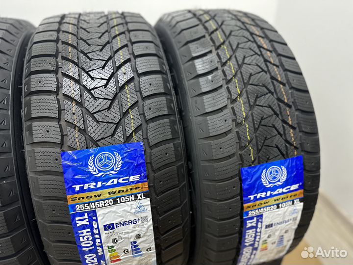 Tri Ace Snow White II 255/45 R20 105H