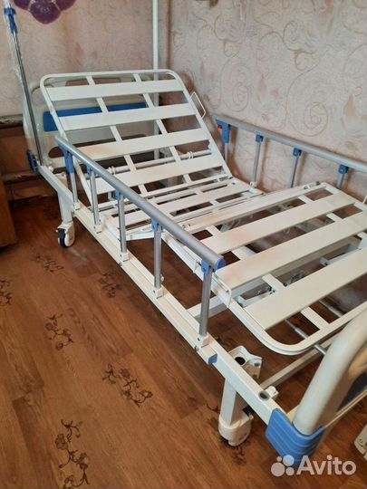 Медицинская кровать для лежачих больных