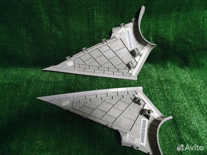 Накладка салона задняя skoda octavia А7