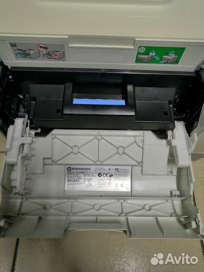 Цветной принтер HP Color LaserJet CP 1215