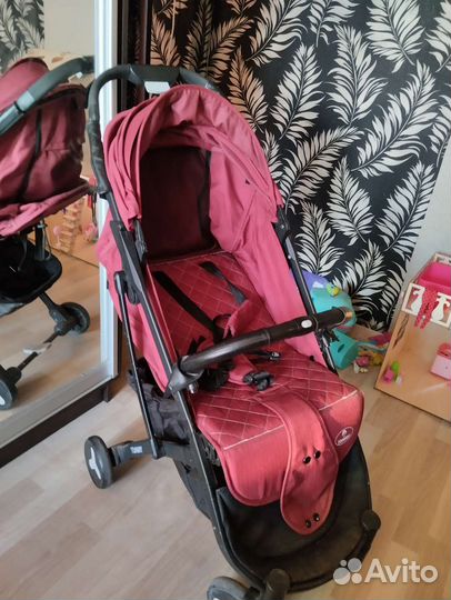 Прогулочная коляска