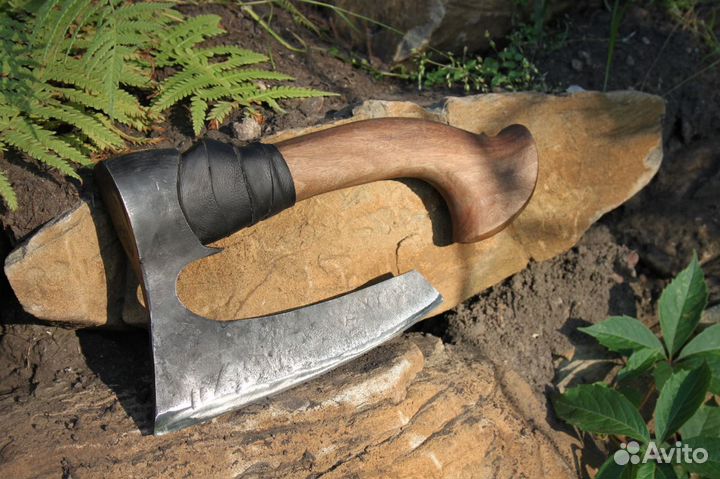 Топор кулачный