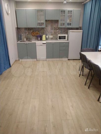 2-к. квартира, 49 м², 1/9 эт.