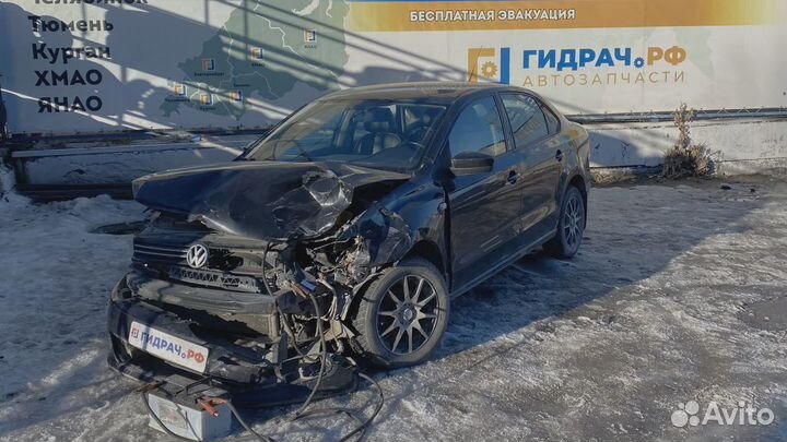 Кулак поворотный передний левый Volkswagen Polo Se