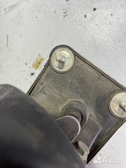 Кулиса VW audi 1J0711061