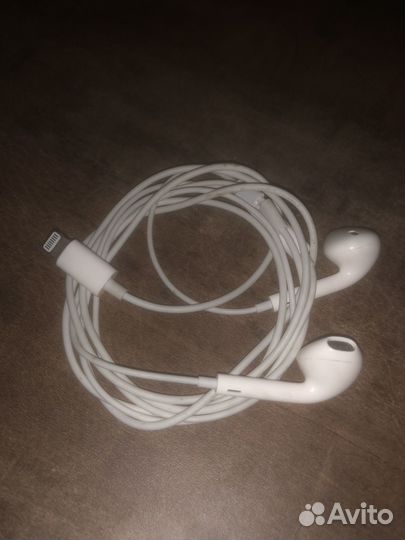 Наушники apple