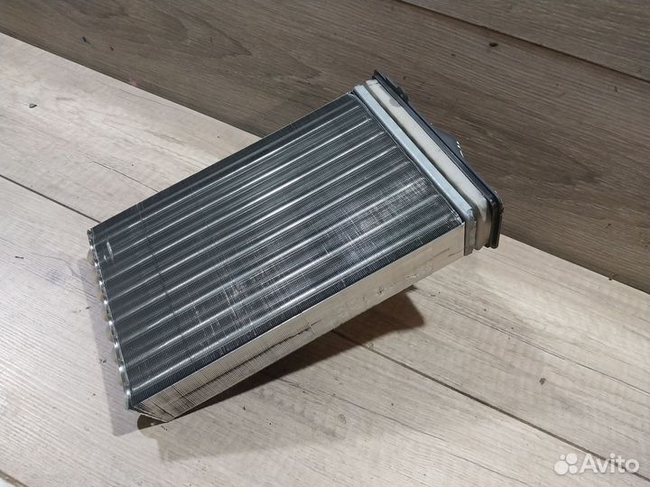 Радиатор печки Volkswagen Golf 4
