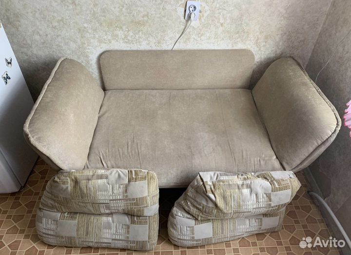 Диван клик-кляк