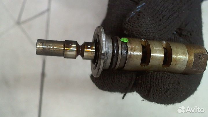 Клапан фазорегулятора Toyota Prius, 2008